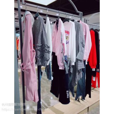 南京沙河服裝批發市場中的品牌折扣新星 Fxn菲想妮女裝奧特萊斯