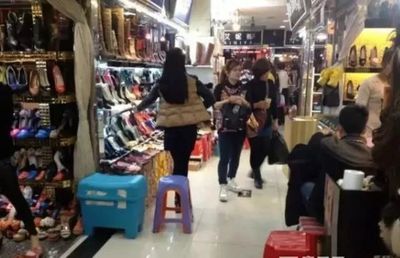 霓裳背后的江湖 中國服裝批發(fā)市場的生存百態(tài)